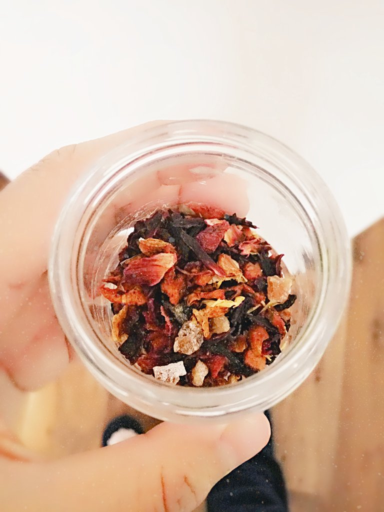 motifvintage's tweet photo. Don't forget come & join us a cup of peach tea at Plaza Mont Kiara Flea market till late today.. ☕☕
#Teasampling #tealovers #peachtea https://t.co/XRyGx3bEP0