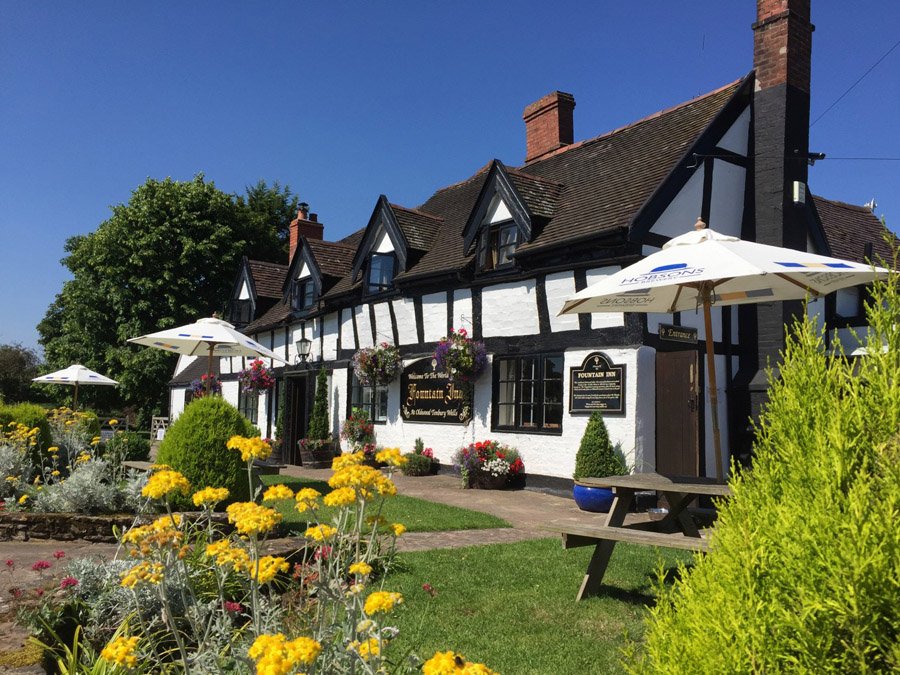 grapevineworcs's tweet photo. https://t.co/7Sh8JMxmZz Here's university intern @BourneToWrite's Best Beer Gardens in Worcestershire. @TheFleeceInn @theoldbeams @RecHed https://t.co/Kzsyw36YHV