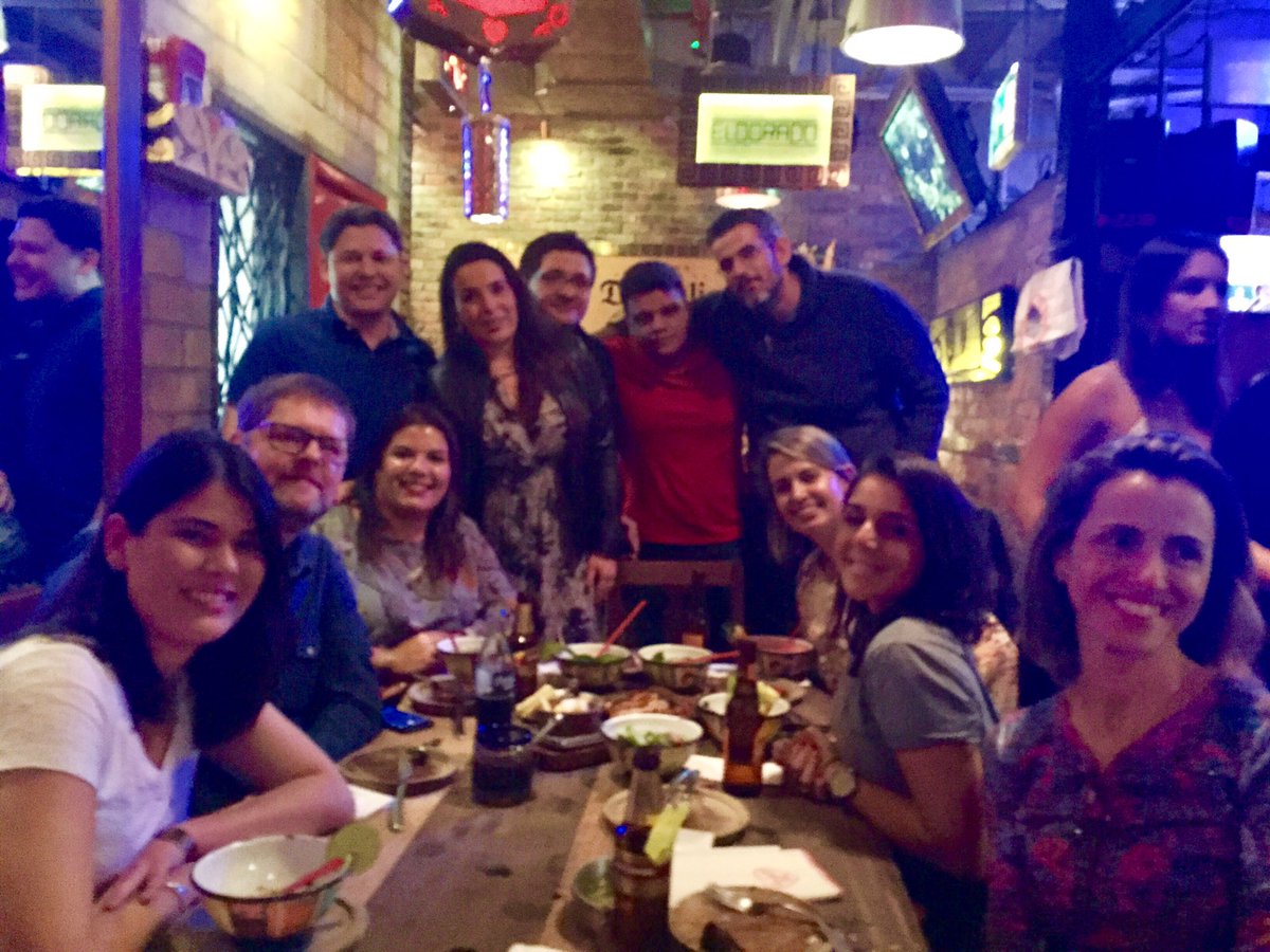 Claudiamucha's tweet photo. Team integration... together we are stronger👊🏻@DBGUni 
#BeAChangeLeader 
#LAUni2017 @DeniseCremonini @JaquelineAriane https://t.co/JST9lcqsUy