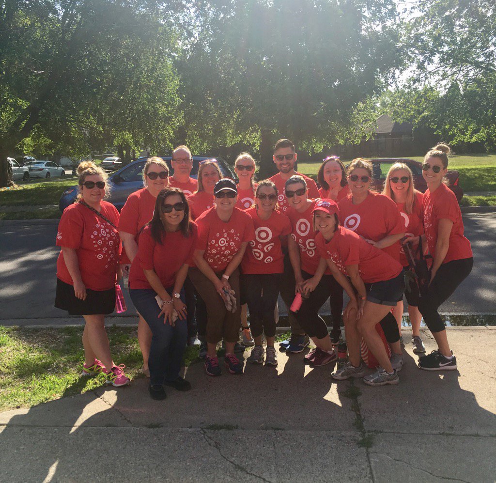 Great day of volunteering @WaiteHouse with some of our amazing HR team. #WeAreTarget