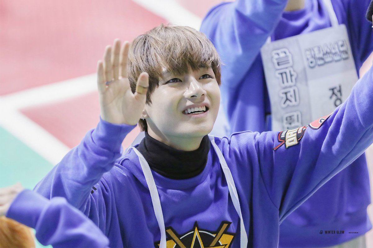 __ValEnt's tweet image. #GUCCIBOY завтра руссич и я свобооодна #BTSWEEK