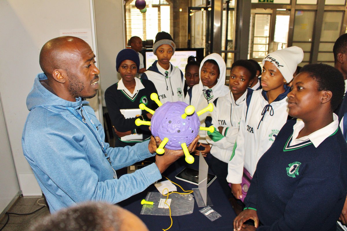 The Lab-in-a-box activities are in South Africa! <a href="/SciBono/">Sci-Bono Discovery Centre</a> staff helps SA students neutralize the #WBT2017 Virus Slayer