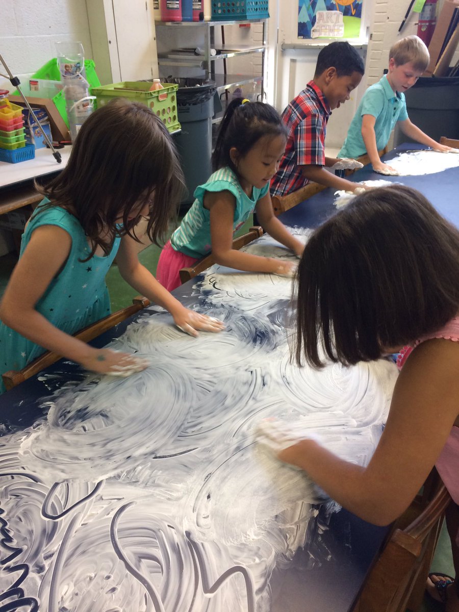 AshleySilvaArt's tweet photo. Today is the last day of art classes for the year. We celebrated with some shaving cream art! https://t.co/BGje7bhvTb