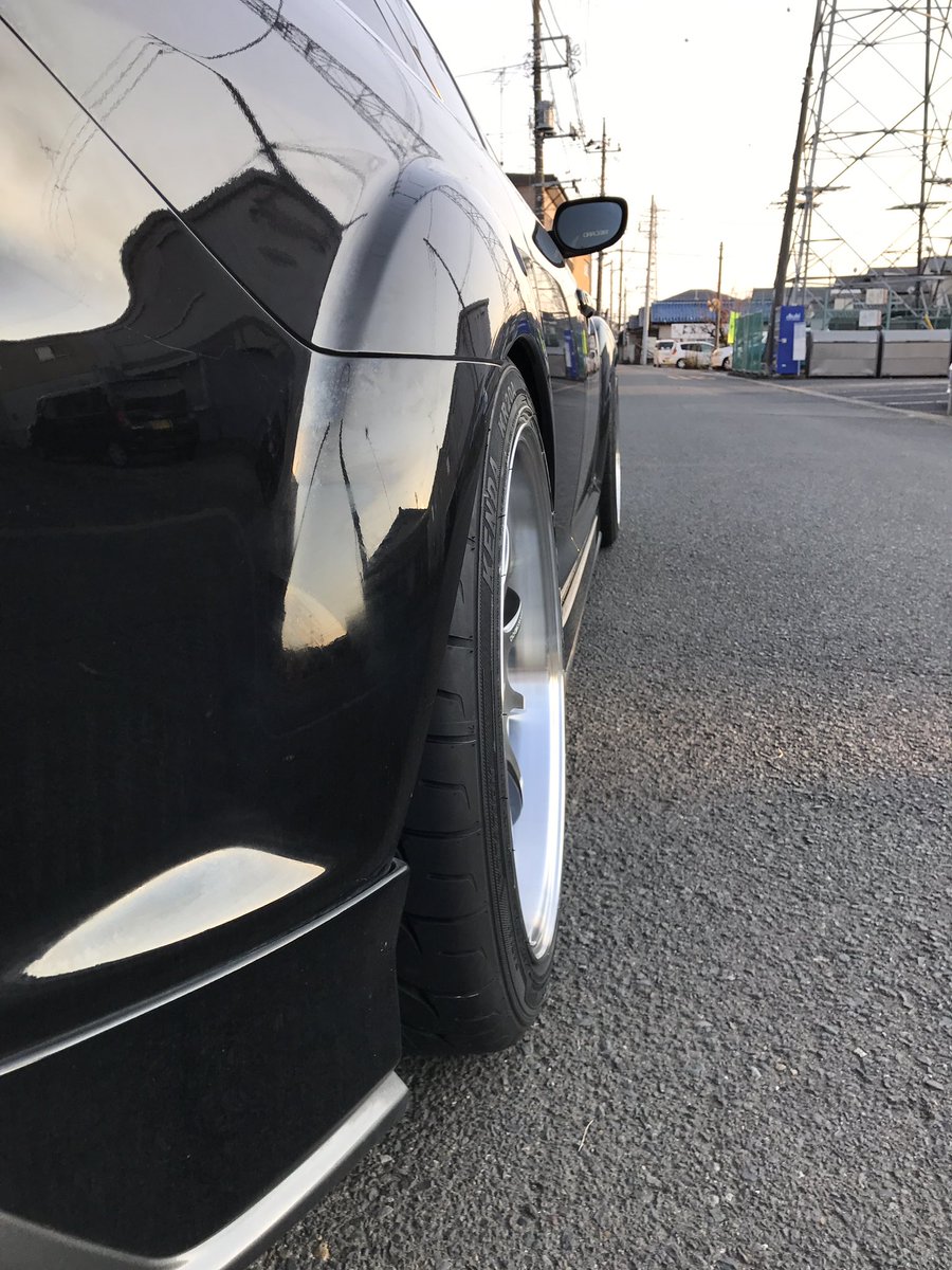 macchan2011's tweet image. #年齢と車見てイイと思ったらRT
#RX8

27歳です。

乗り始めて6年目です。一年半前にエンジン載せ替えて、ただいま15万キロです。

古くなってきてこれからお金かかることもあるだろうけど、子供の頃にCM見て以来好きだった車なので大切にしていこうと思います。