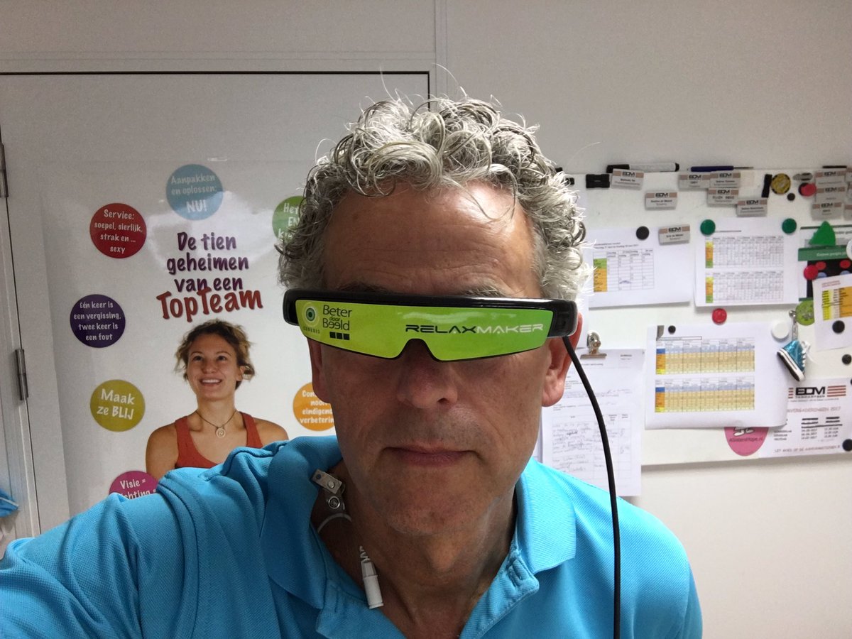 EDMTandartsen's tweet image. Net proefperiode gehad van de @RelaxMakerCom  wat gaaf en positieve reacties van mijn patiënten. #tandartsangst #knmt