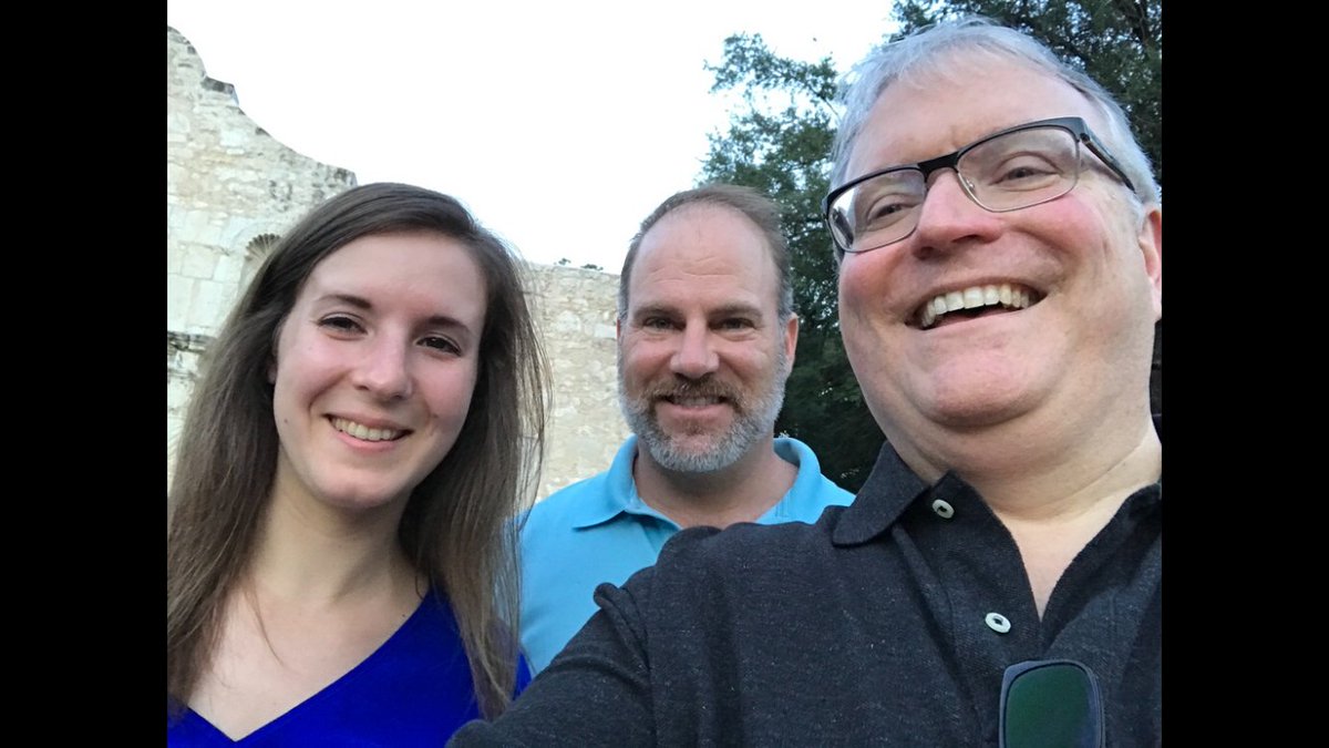 BetterAnalysis's tweet image. Just a few of IAT&apos;s very own having fun at the #GEOINT2017 Symposium this year!