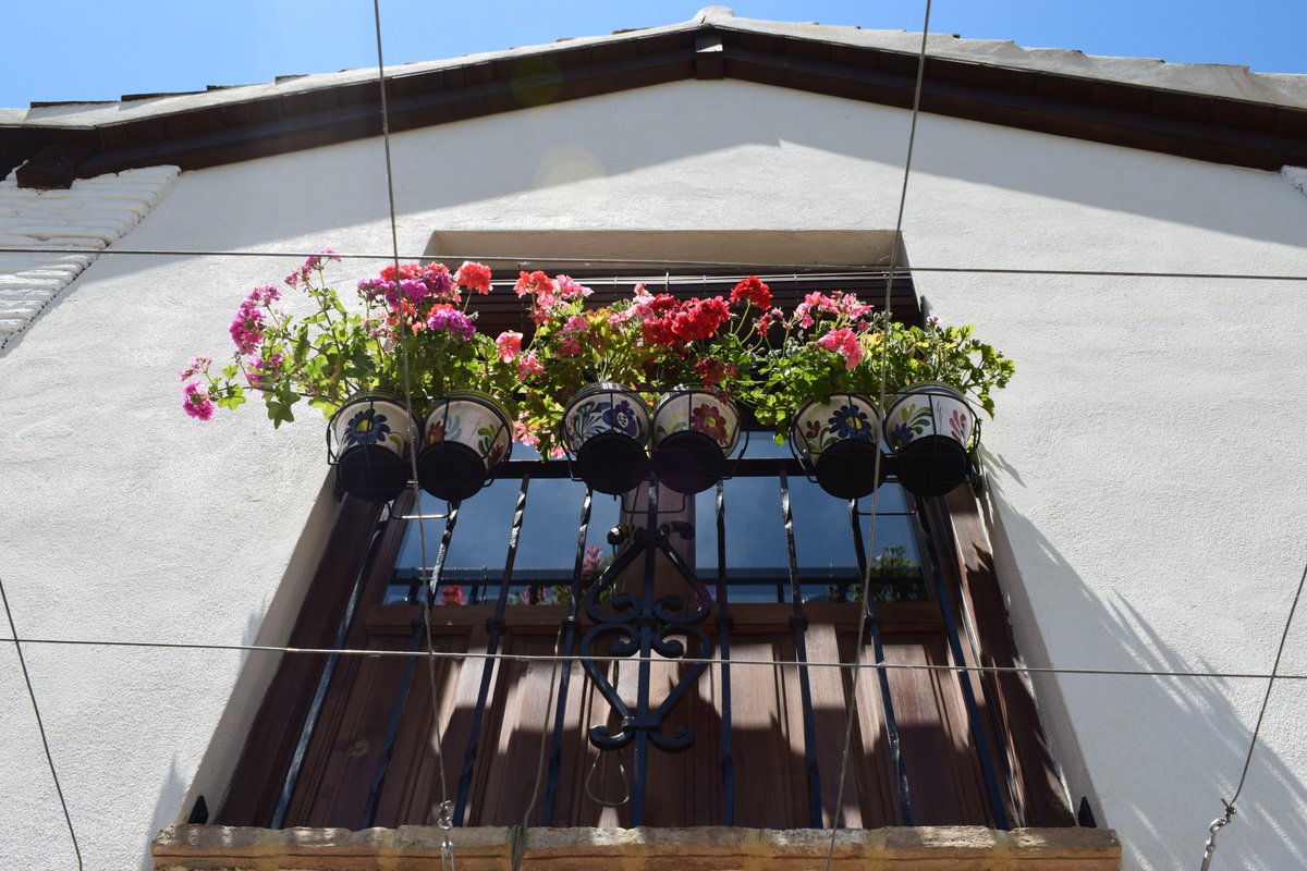 DeRamilla's tweet photo. Disponibilidades en el "Carmen de Ramilla", del 25 al 30 de junio 2017 : Apartamento "Granada" con vista en el Jardín al precio de 75€/noche https://t.co/uiFUVXlRbD