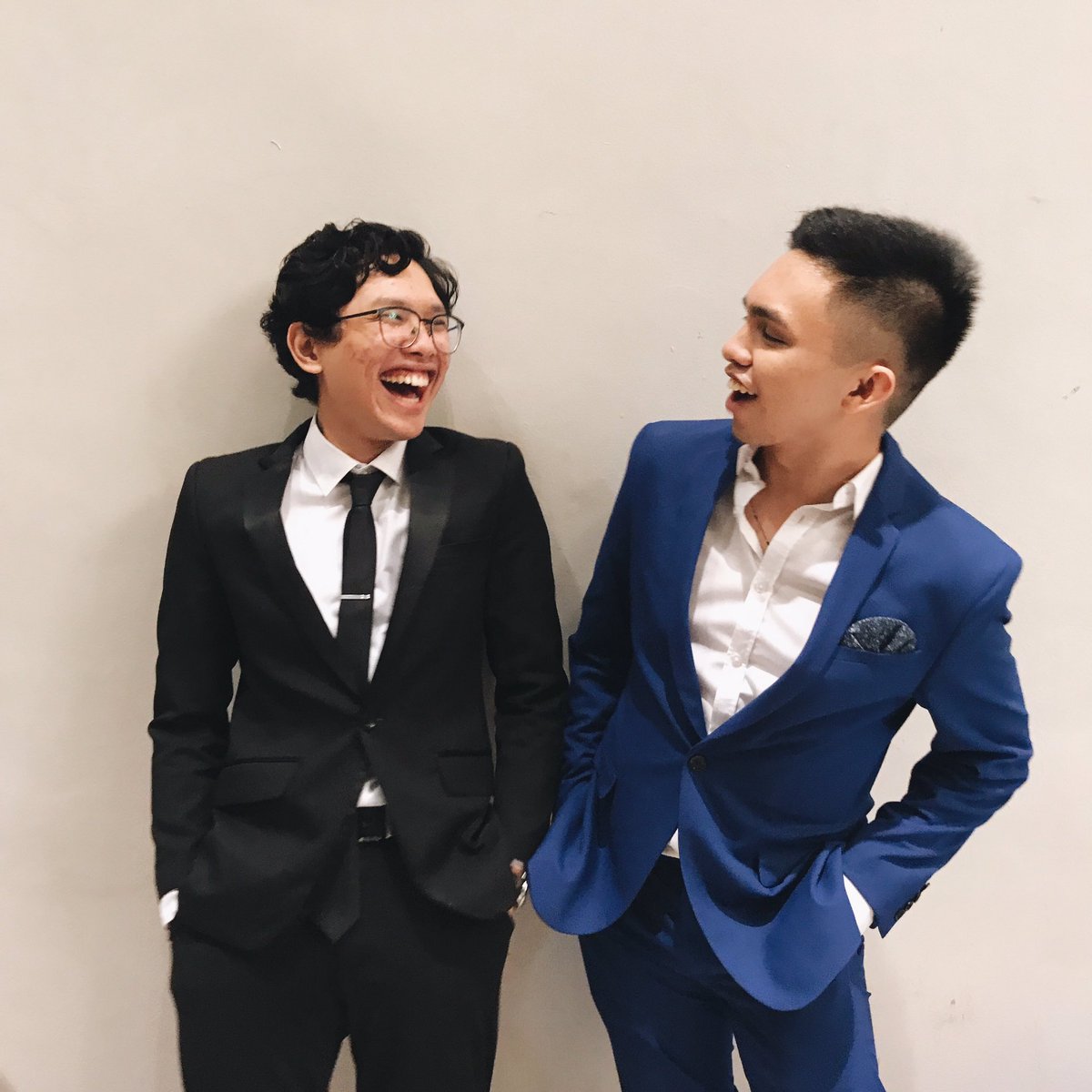 patch_xcx's tweet photo. last night at the #MoonlightMagic2017 with the squad boyfie 🌙✨ https://t.co/zkv2I0BIjs