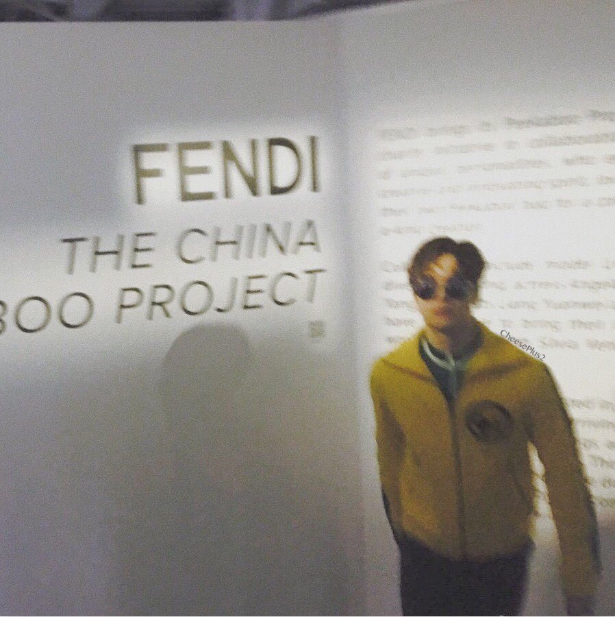 CHEESEPLUS2's tweet photo. Fendi👏
#onlyforjackson #JacksonWang #잭슨 #JacksonWang #王嘉爾 #갓세븐 #Jackson #왕잭슨 #王嘉尔 https://t.co/iYS3zFVbi8