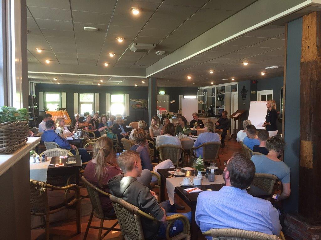 Collega Ester presenteerde vorige week de resultaten van een #klantreis op een werkconferentie van #NOVO (onderdeel van #Cosis)