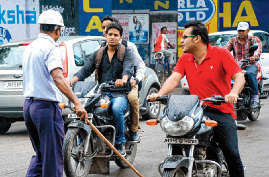 Indian state introduces 'no helmet, no petrol' policy to curb rising road accidents bit.ly/2rYYEey