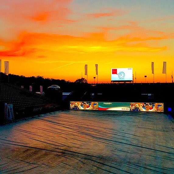 itsTrissie's tweet photo. #lastyear when the #skies where clear and orange!#ricohopen '16 https://t.co/xDoPLfNFvH