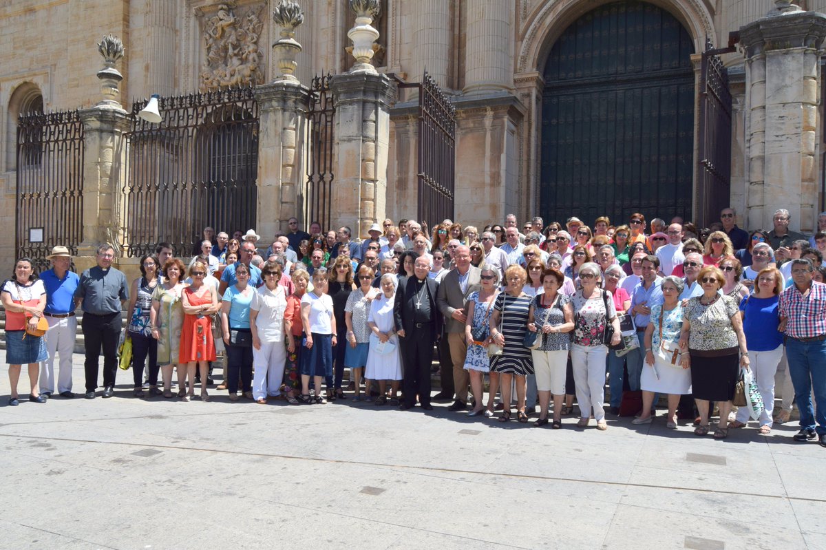 diocesisdejaen's tweet photo. Jaén reza por la paz junto al Papa Francisco
https://t.co/E5TSGNZGui
#minutoporlapaz https://t.co/ZKXGHsJzI9