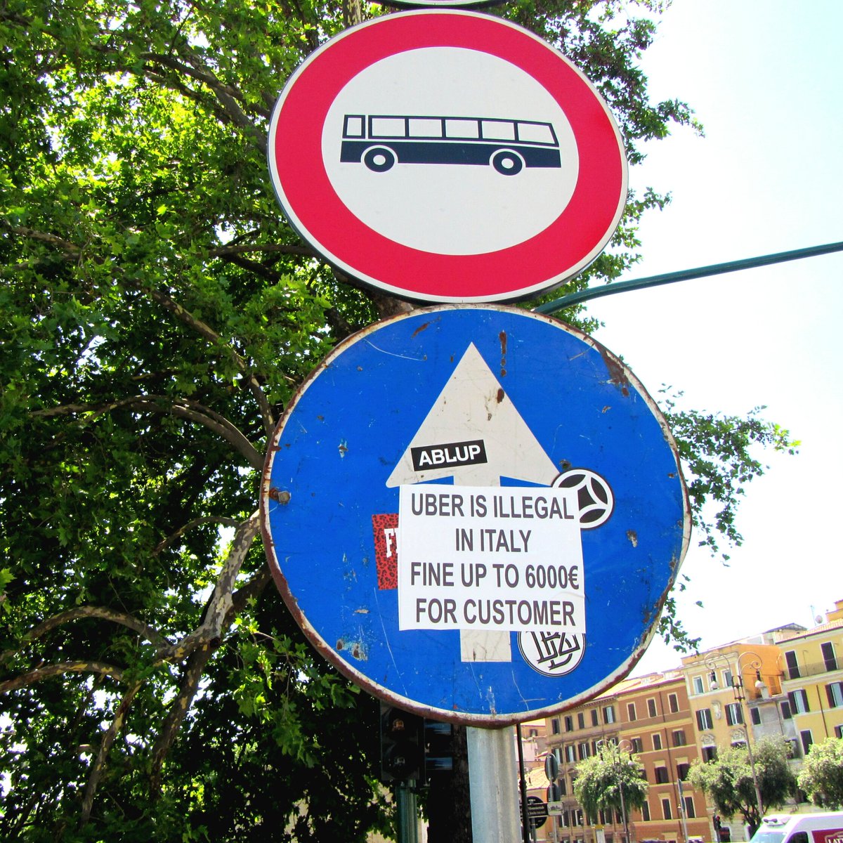 GoBraveDave's tweet image. In #italy, a ride with @Uber could be expensive #Uber #DisruptionFreeZone