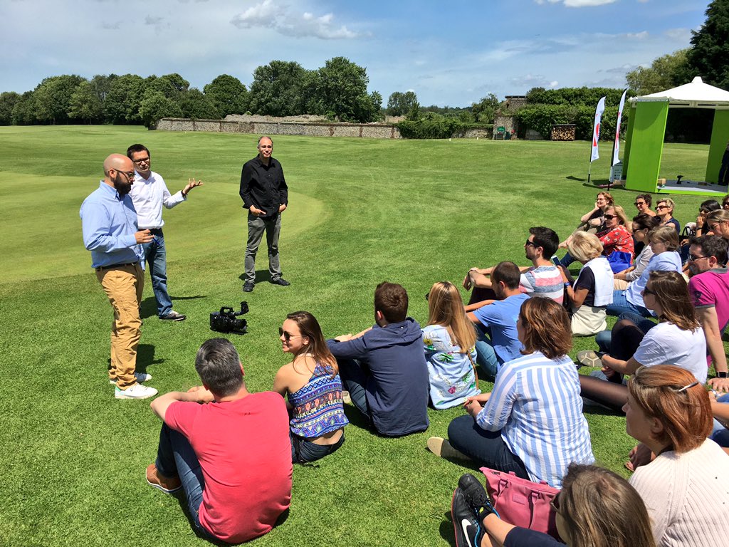 CH_Monnier's tweet photo. Séminaire @BF_Agrotech sur les outils de diffusion audiovisuelle: pour mieux faire connaître nos services et promouvoir les entreprises! https://t.co/YJeP4llztH