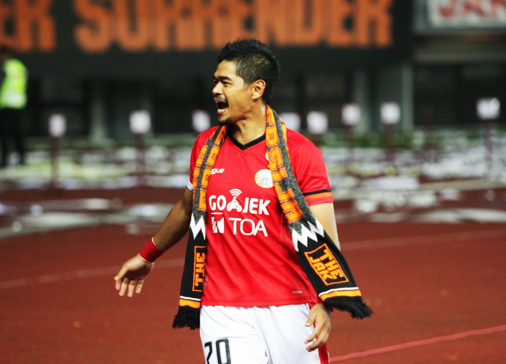 BAMBANG PAMUNGKAS malam ini (kembali) jadi starter saat Persija melawan tuan rumah PS TNI.  #20