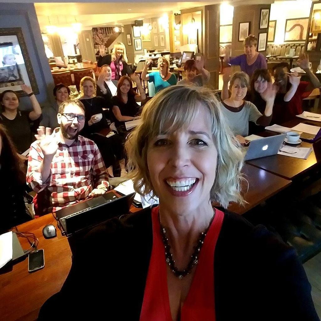 punk4713's tweet photo. Fun group out for my #London Facebook Ads workshop! #fbalbum https://t.co/WUzmPUBtEn https://t.co/nhpee9TksS