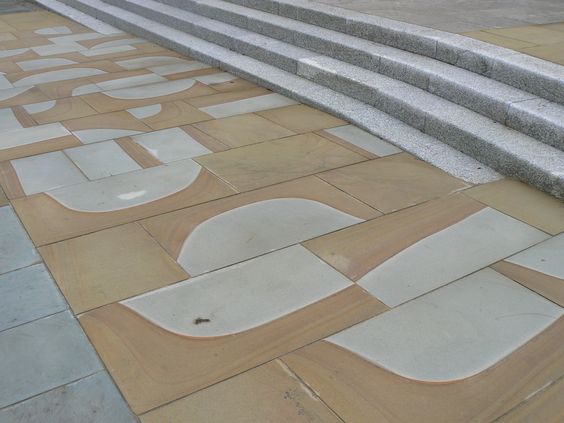 Absolutely mesmerising colour formation. Stunning! #yorkstone #pathway #paving #yorkshire #quarry 

Portobellostone.co.uk