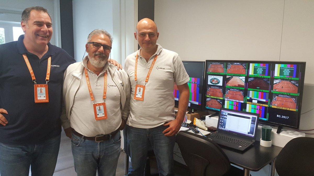 philippebernar1's tweet photo. @globecast team during #rollandGarros2017 https://t.co/GOJalAVwyC