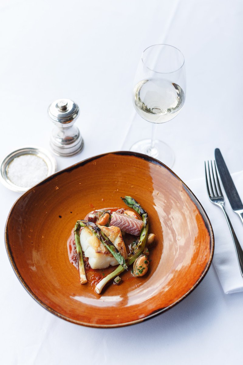 thisissmiths's tweet photo. A whole month dedicated to food in London, we LOVE @LondonFoodMonth! Book our exclusive menu > https://t.co/u8iRHdqCuB #LONDONLOVESFOOD https://t.co/SoI5ZhIgpr