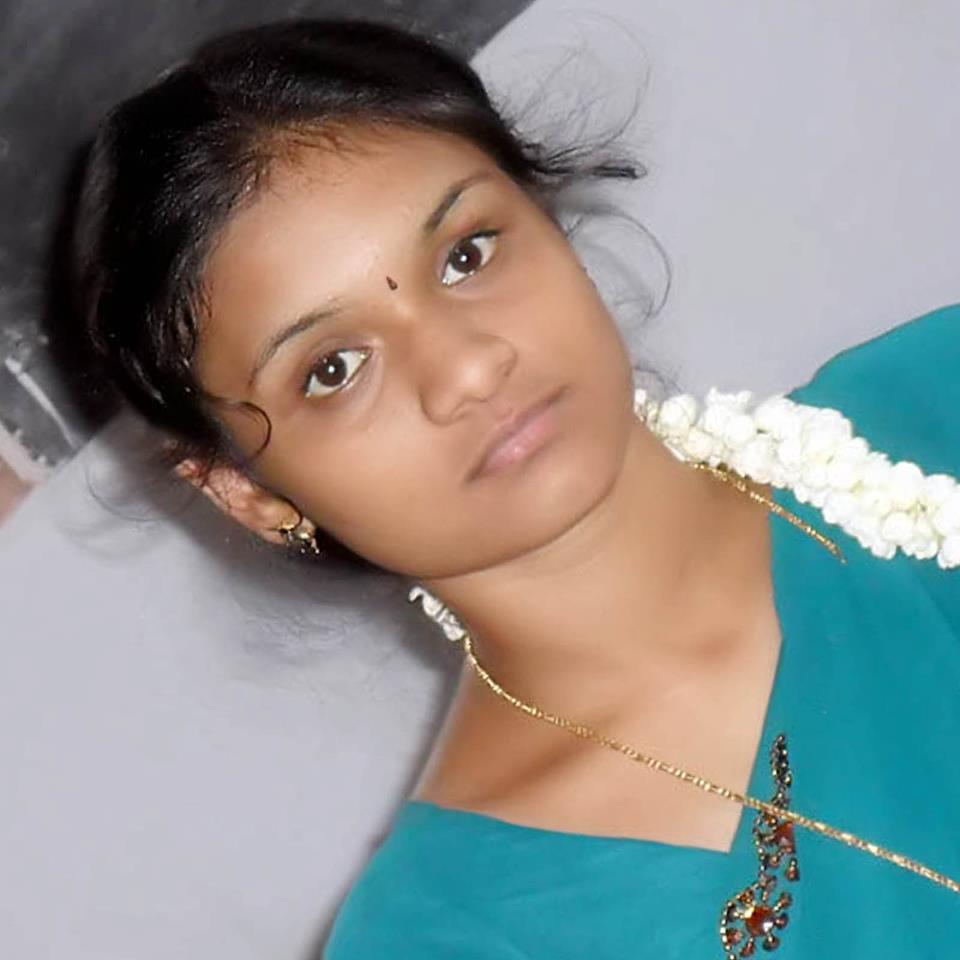 ஓக்க ஆள் இல்லாமல் இருக்குற கஷ்டத்த விட

ஓக்க ஆள் இருந்தும் 
ஓக்க முடியாம இருக்குறது தான் கஷ்டம்
