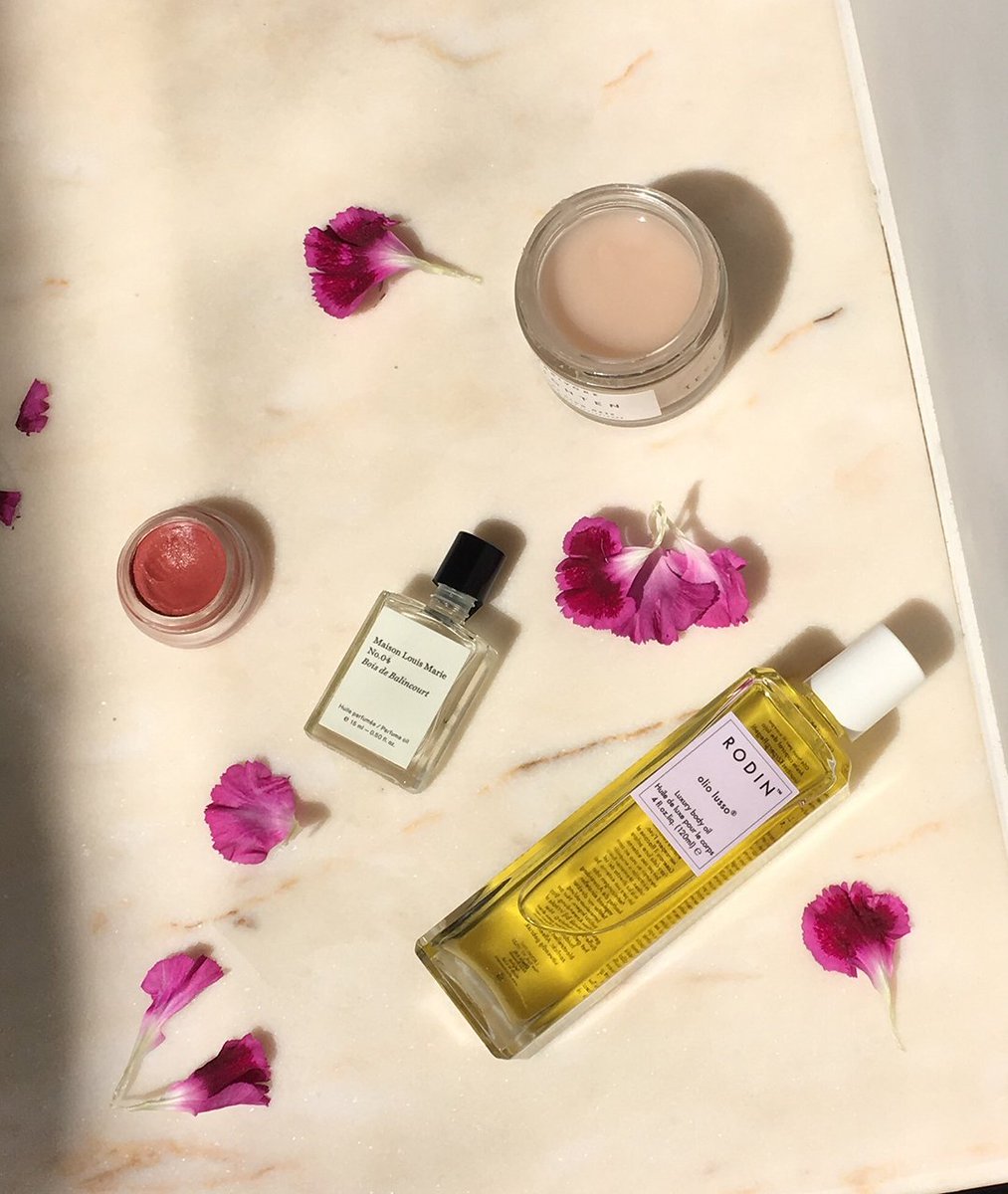 Summer Beauty- the essentials from <a href="/rmsbeauty/">RMS BEAUTY</a>  <a href="/herbivorebeauty/">HerbivoreBotanicals</a> <a href="/RODINoliolusso/">RODIN olio lusso</a> Maison Louis Marie ow.ly/nHnO30coAY6