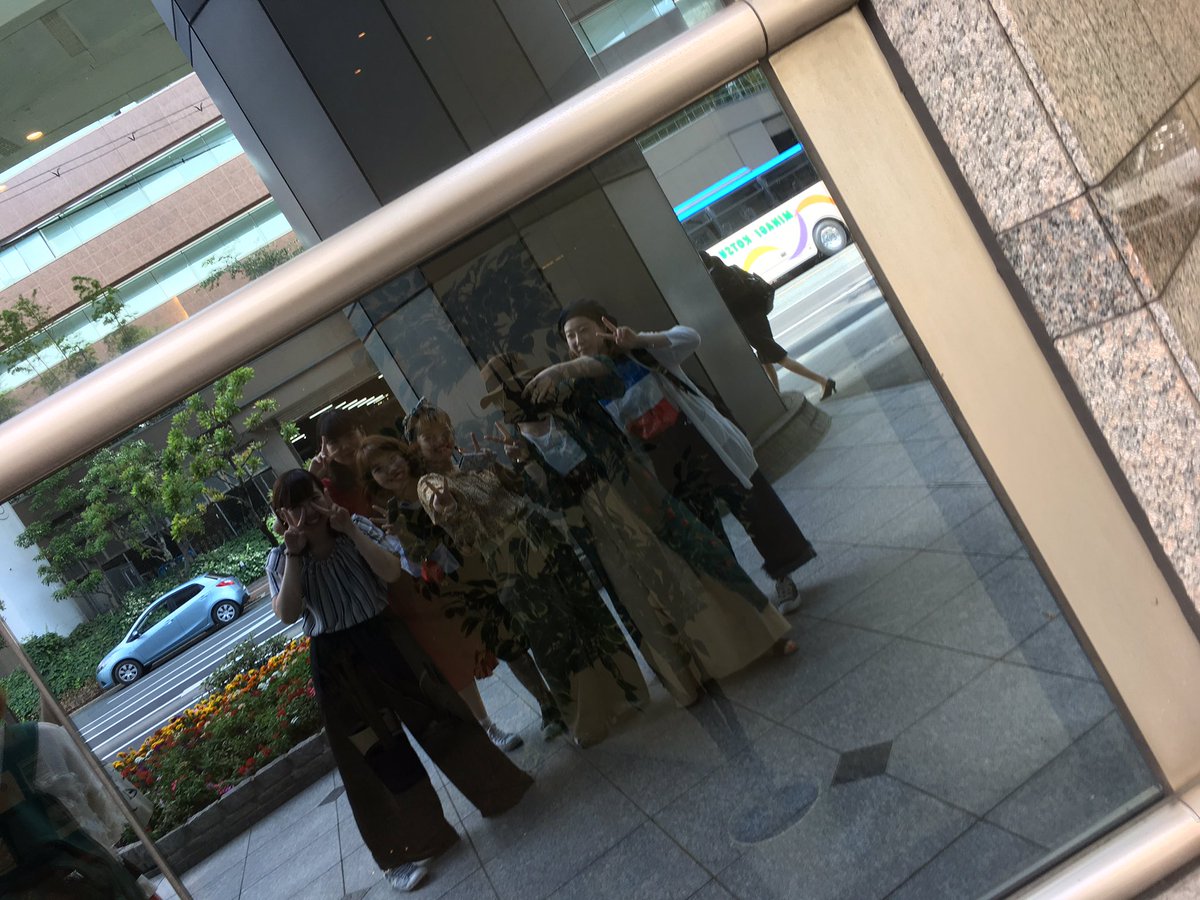 1348Chi_'s tweet photo. 3ヶ月研修からの関西組で
古着屋巡りご飯してきた🏁🌹
もう疲れ通り越して
皆テンションおかしいて🙅🏻(笑)
またロープレ大会で会おか…😩👋🏻 https://t.co/mHDhDf83jk