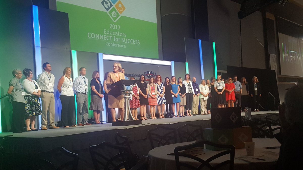 OSLN's tweet photo. Huge congrats to all Celebrate Teaching winners, incl. Ronnda from @HughesSTEMHS and Monica from @PLSD, member schools #2017cfs #makeSTEM https://t.co/eLexWQRhc9