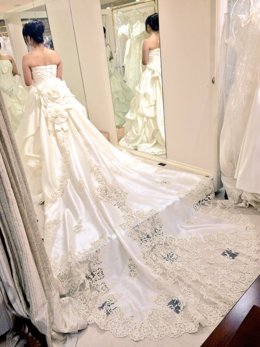 Minu2 婚約者とドレス選びなう こんどの式楽しみだね ヾ 彼女とデートなう 清水愛 ってよ 想像以上に破壊力がある言葉で恥ずかしい W 彼女よりも婚約者なのが余計にｗ でもウェディングドレス可愛いなー 一度着てみたいかも 違