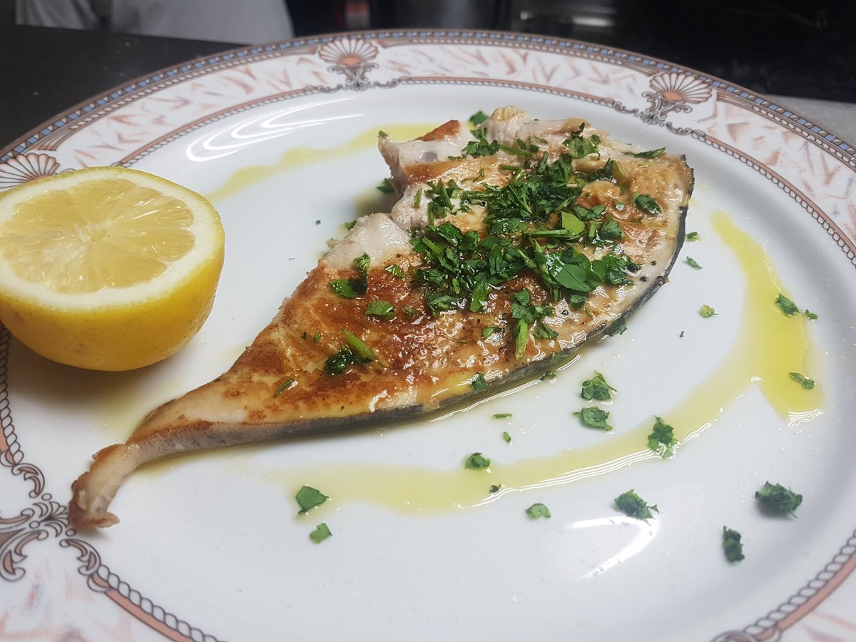 LangellaMergell's tweet photo. Pesce spada 🦈 https://t.co/ZSTdKTdgWA