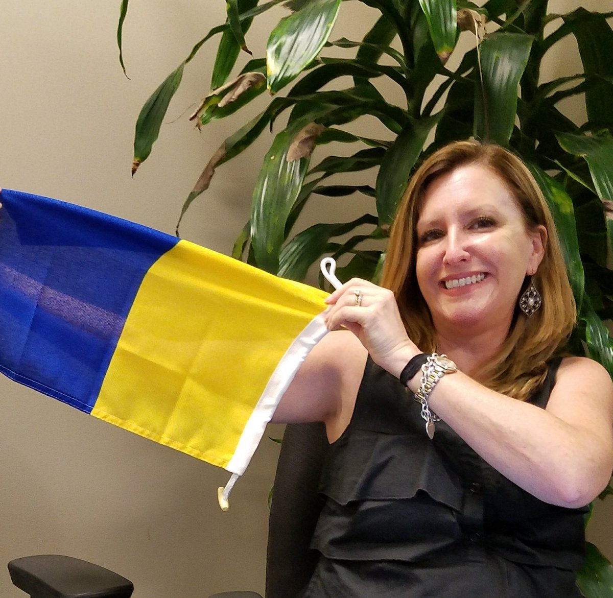 SDMBigSIS's tweet photo. Go Arbela! Go @arbelastacie #ArbelaOnDeck #ArbelaTech Raise your flag! https://t.co/DPN7E9DLPB