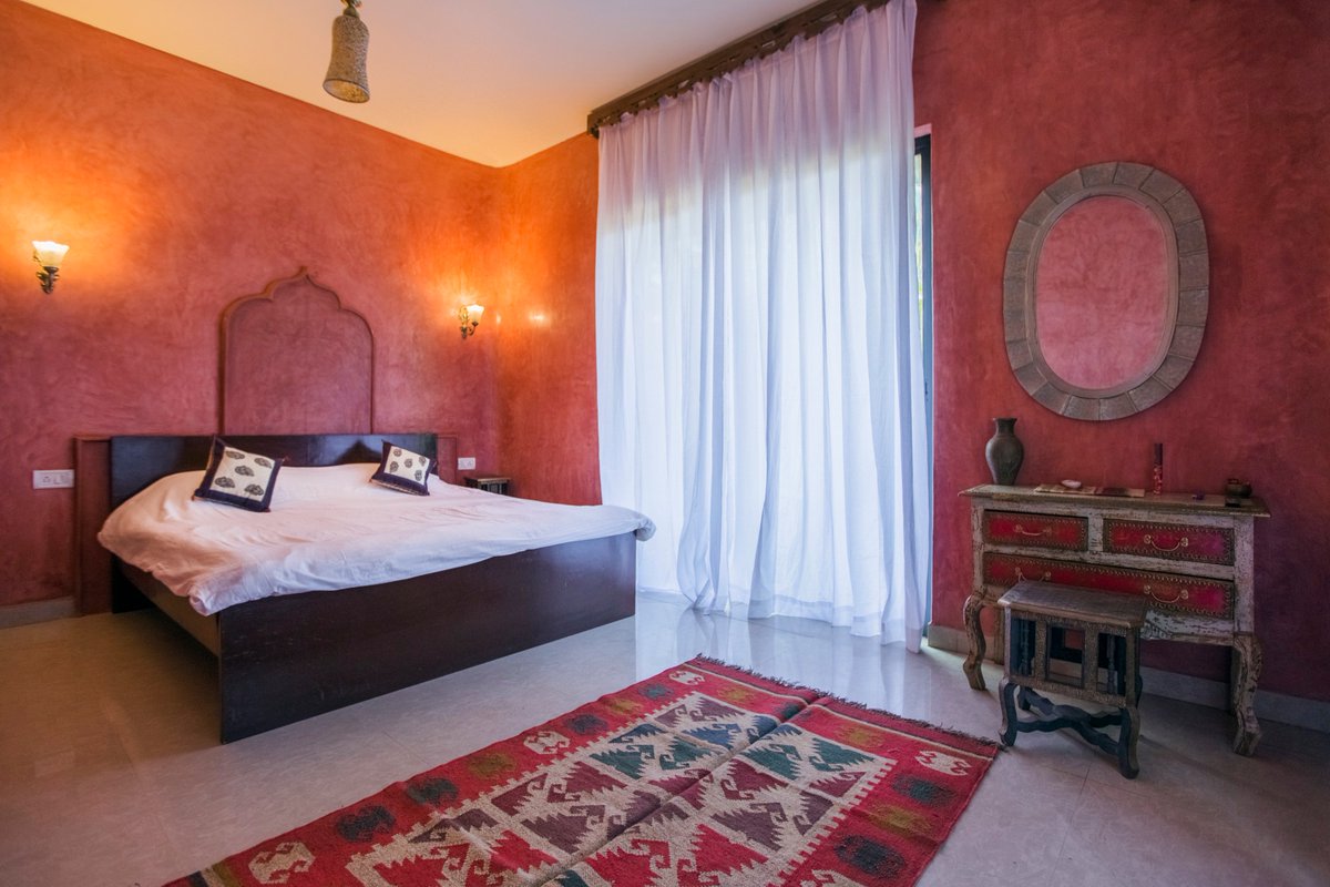 DevaryaWellness's tweet photo. #Devaryawellness - our serene #Chakra themed rooms with a Rajasthani twist inspired by our Founders home State #yoga #yogaretreat #goa https://t.co/oPaLq9b1Eo