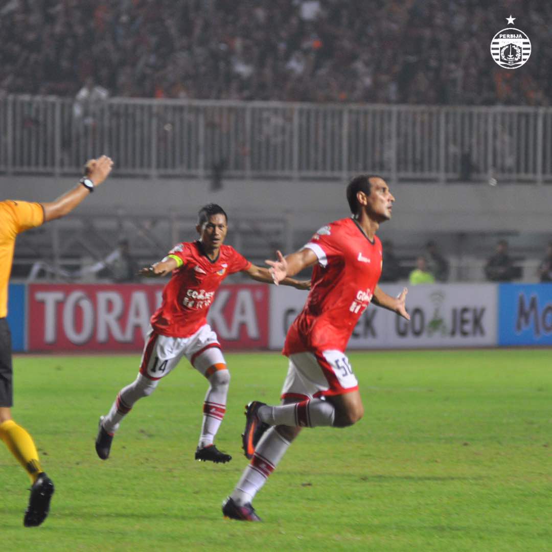 Selebrasi dari Bruno Lopes setelah mencetak gol dari tendangan bebas. Ayo macan! #PersijaDay #PersijaJakarta #GoJekTravelokaLiga1
