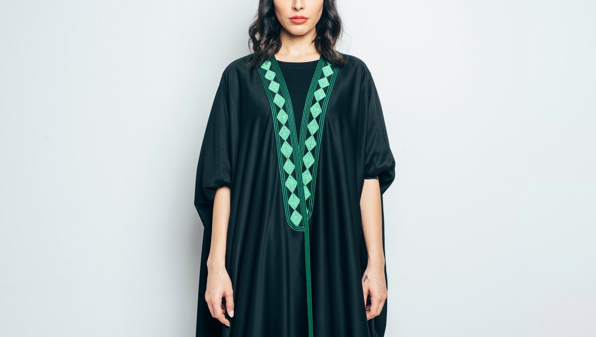 ShehanaDesigns's tweet photo. #Fashion says "me too" , style says "only me "
#shehana 
#Summer  #Spring
#nature #abaya #jeddah #fashion #trending #Mazand #new #trend https://t.co/419UaEszyY