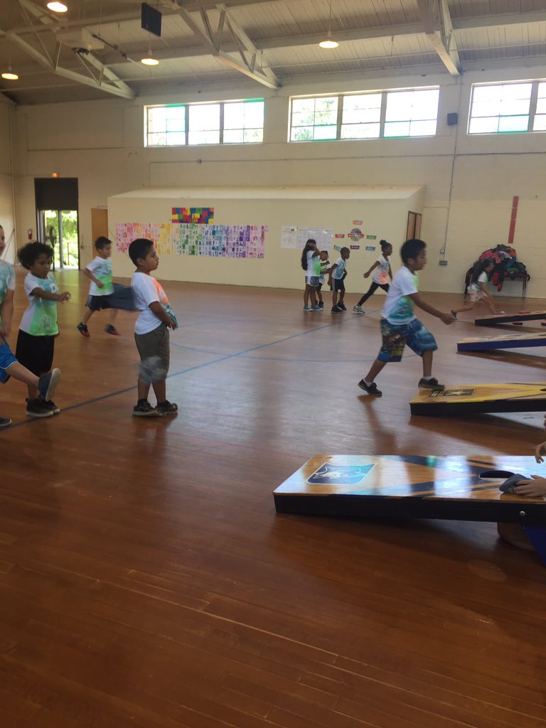 dawn_vang7's tweet photo. Second graders enjoying field day!! They love scooters, cornhole, bouncy houses, musical chairs, parachute, and arts and craft! #perfectday https://t.co/XOZ0ATxp1Y