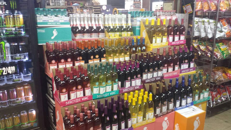 jacksonwine1's tweet photo. We have everything you need for your Weekend at Jackson Wine and Spirits!

#Craftbeer #Bourbon #Lexington #LocalLex #wiskey #BBN #wine https://t.co/jd1A6WmTuf