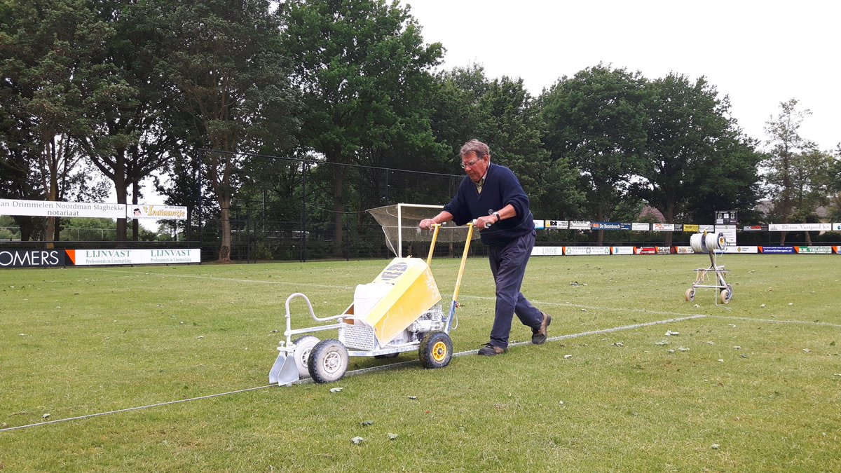 Druk in voorbereiding. Tent staat. Lijnen staan. Vanavond netten er op! Check. Op naar #VHT17