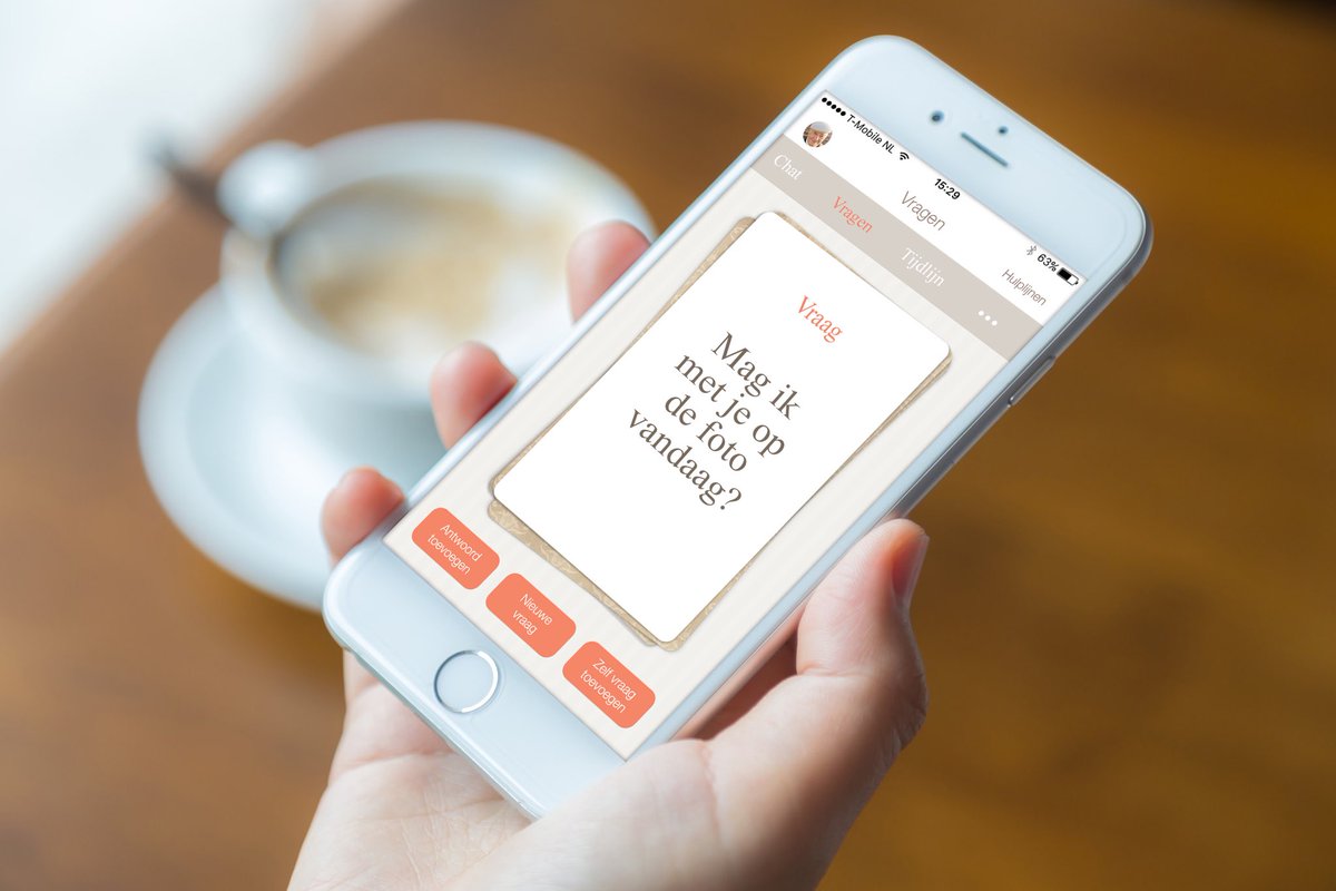 Net trots Before you Leave gedownload, een app vol vragen om gesprekken te voeren als iemand ongeneeslijk ziek is. beforeyouleave.nl
