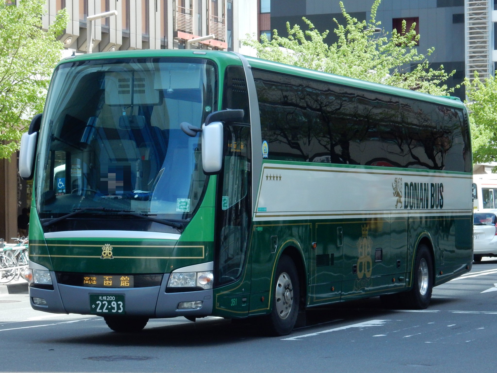 悠 Bus Active その 室蘭 本社 登別 洞爺 倶知安 札幌 静内 苫小牧 平取に営業所を持つ 胆振管内最大のバス会社 道南バス 路線車はもちろん 貸切車 都市間車にも力を入れている