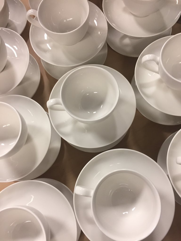 #kenniscaferesolute in Eindhoven is gestart! Mooie vragen van deelnemers, zoals wanneer niet mediabel? #mediation #oplossing #mediator