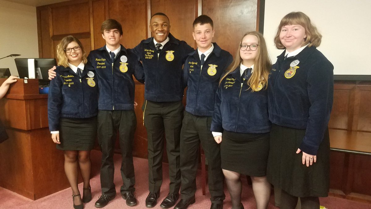 ElizCMiegel's tweet photo. #TRHSFFA at SC State Convention w/ Natl Officer DeShaun Blanding who is from SC #TransformSCFFA https://t.co/Q7A249T5cG