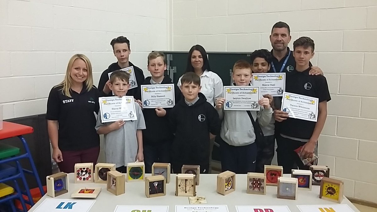 TheRowansDT's tweet photo. So proud of all these wonderful KS3 pupils for their hard work and progress. Beautiful clock projects! @TheRowansAP @TheRowansDT https://t.co/Q4yEXEzjcV