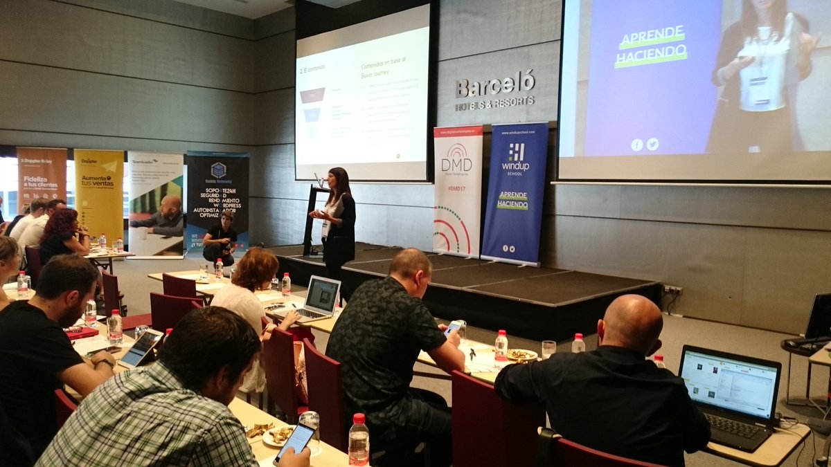 MkDigital_WUP's tweet photo. @fromDoppler arranca la tarde en el @DMD_ES ¿sacas provecho a tu email marketing?  @WindupSchool #DMD17 https://t.co/C9hMOkl7P8
