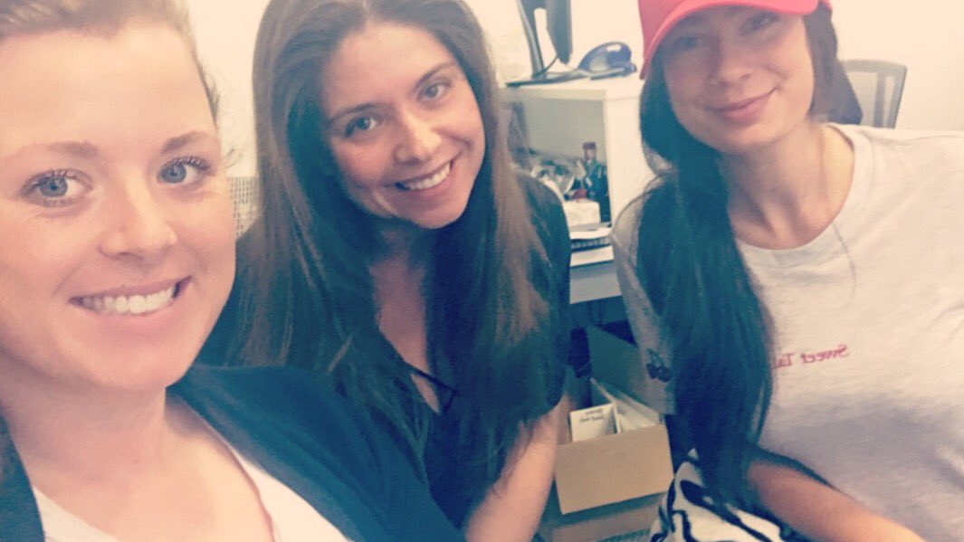 SPC_Card's tweet photo. #WorkBesties #NationalBestFriendDay https://t.co/Qb7y5wtIZH