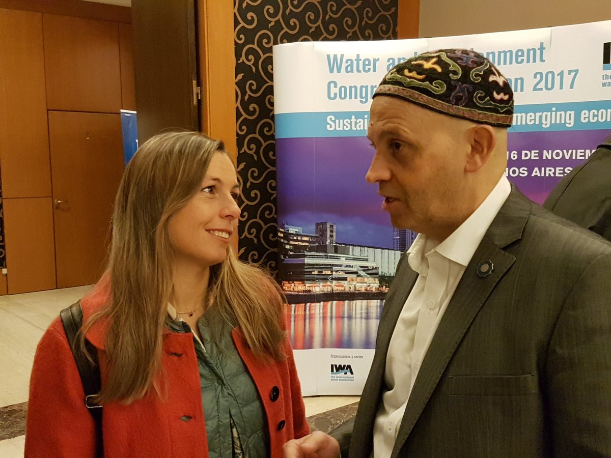 GagoPablo's tweet photo. El ministro de Ambiente @sergiobergman  realizó apertura Jornada Día Mundial de Medio Ambiente de @FSustentable #JornadaSustentable https://t.co/T526RxLqOv