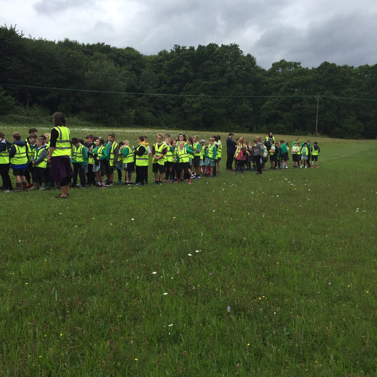 SheddingdeanSch's tweet photo. KS2 Sponsored Ramble #rambling #fitand healthy #healthy #fightingfit #shineatsheddindean https://t.co/661WqUxikt