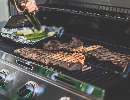 jadesaunders_uk's tweet photo. #GrillingMistakesGrilling Mistakes You Might Be Making like Paying Too Much Attention To The Outside Of Your Steak https://t.co/1CcMu9XYq8