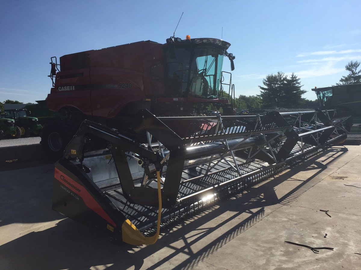 equanbeck's tweet image. Sunshine means #harvest17 starts tomorrow in KY with the  @Geringhoff #TruFlexRazor!