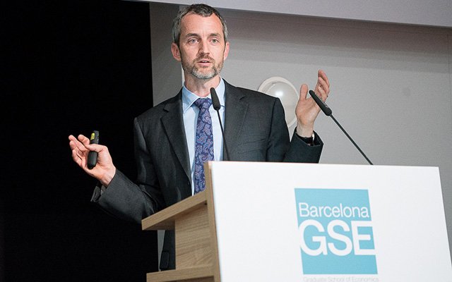 bse_barcelona's tweet photo. Matthew Gentzkow was the previous recipient of the #calvoprize - who would you nominate next? https://t.co/y96fl1UDpu https://t.co/ZZsDvTARm8
