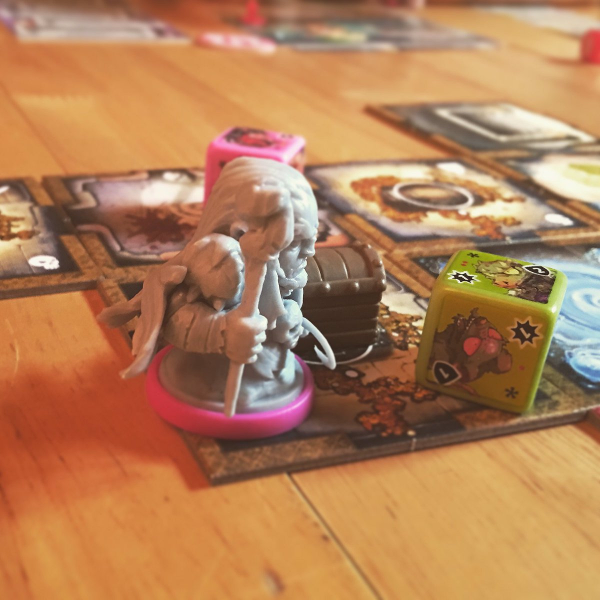 wots_qc's tweet image. Morning #BGG, played some #MasmorraDungeonsOfArcadia last weekend. Still in love with this game @coolmini_or_not #2017Boardgamechallenge